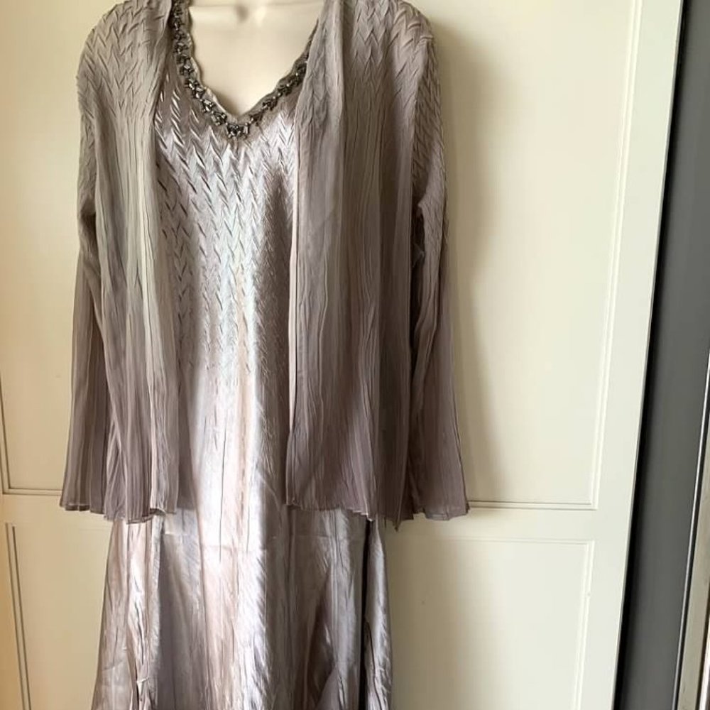 Komarov Charmeuse & Chiffon Sleeveless Dress & Jac - Picture 5 of 9
